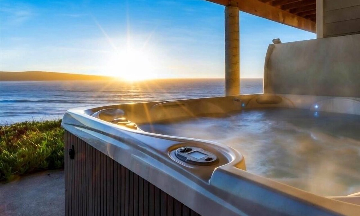 Dillon Beach House | Dillon Beach~5-Star~Pacific Horizon~Hot Tub~Solar~WiFi~Summer Fun! ~Sea Glass