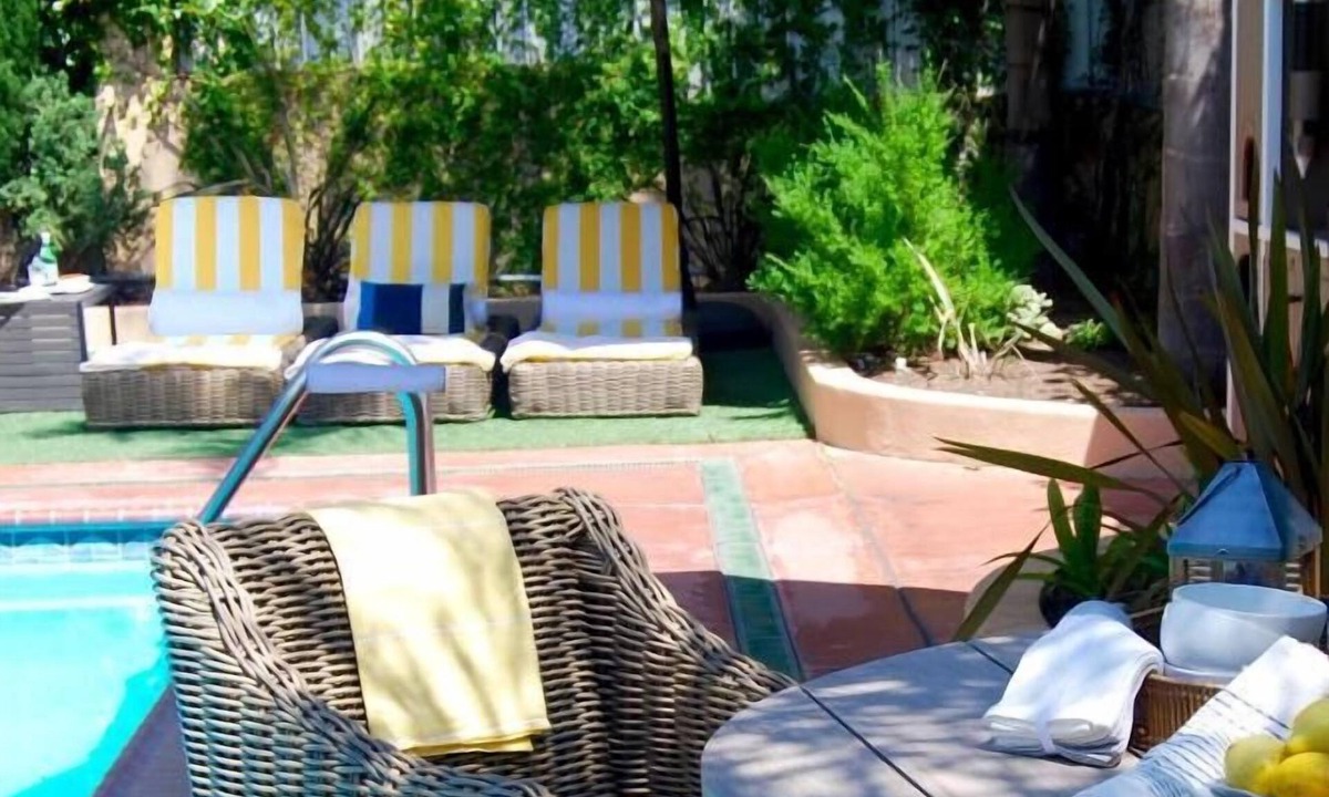 East Hollywood House | Discover Downtown Hollywood! 3 Pet-friendly Rooms, Outdoor Pool, Parking