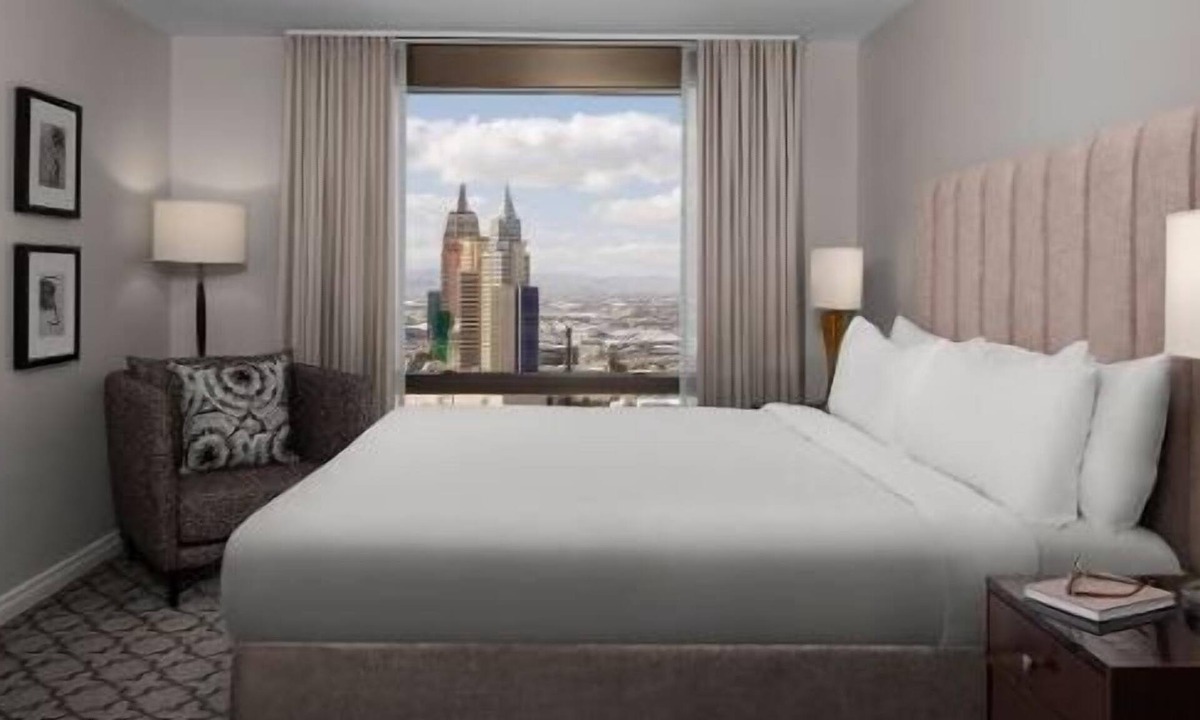 Las Vegas Hotel | Dream Las Vegas Retreat Steps from the Strip!