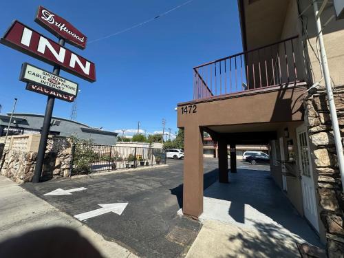 Colton Hotel | Driftwood Motel