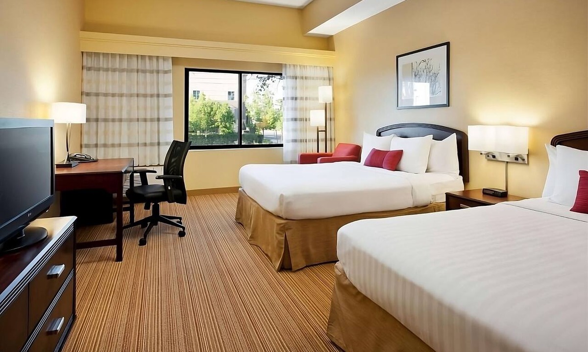 Las Vegas Hotel | Explore Red Rock Canyon National Conservation Area! 4 Family-friendly Units!