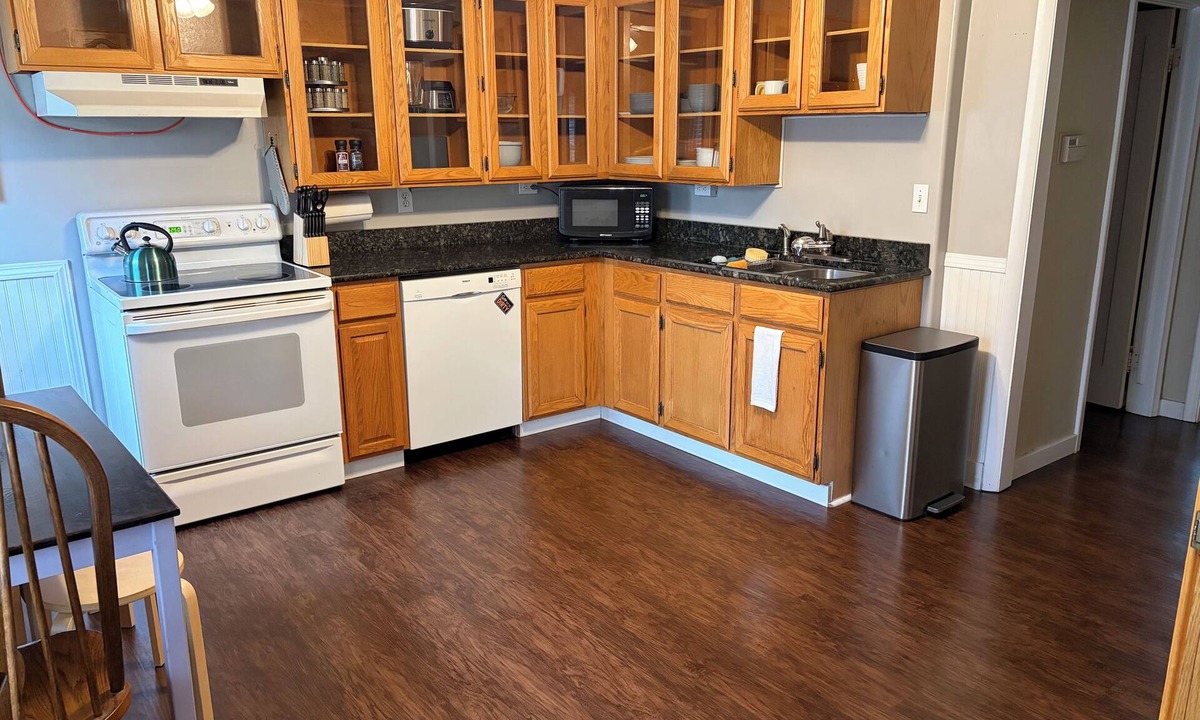 Bountiful House | Family-Friendly Home Near SLC Airport - Sleeps 7 - Easy Parking