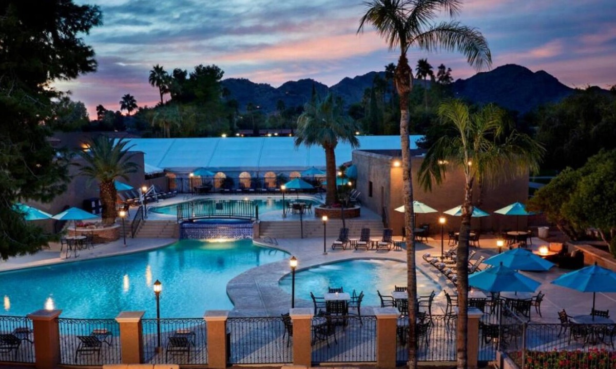 South Scottsdale Resort | Family & Friends Getaway! 4 Amazing Units, Near Western Spirit Museum, OdySea