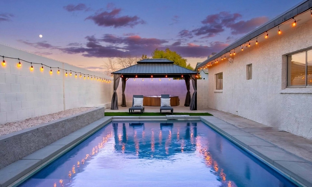 North Las Vegas House | Fun Oasis: 6BR, Hot Tub,Pool, Arcade & Park Nearby
