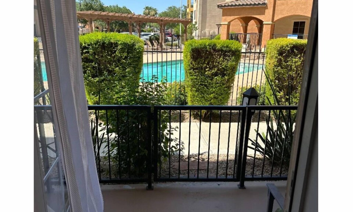 Kingswood Parke Condo | Gated Community 2 Bedroom Condo + Excellent Amenities 30 days + Surprise AZ