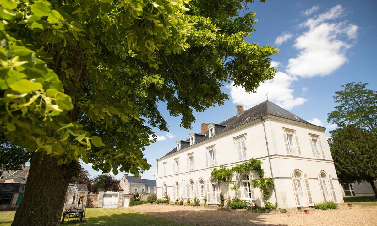 Precigne Cottage | Gite Précigné, 8 bedrooms, 15 persons
