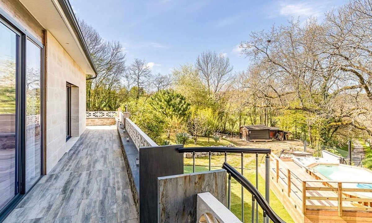 Sers Cottage | Gite Sers - Charente, 3 bedrooms, 6 persons