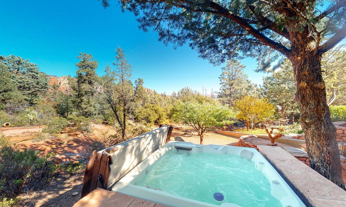 West Sedona Cottage | Gorgeous Sedona home with hot tub & breathtaking views