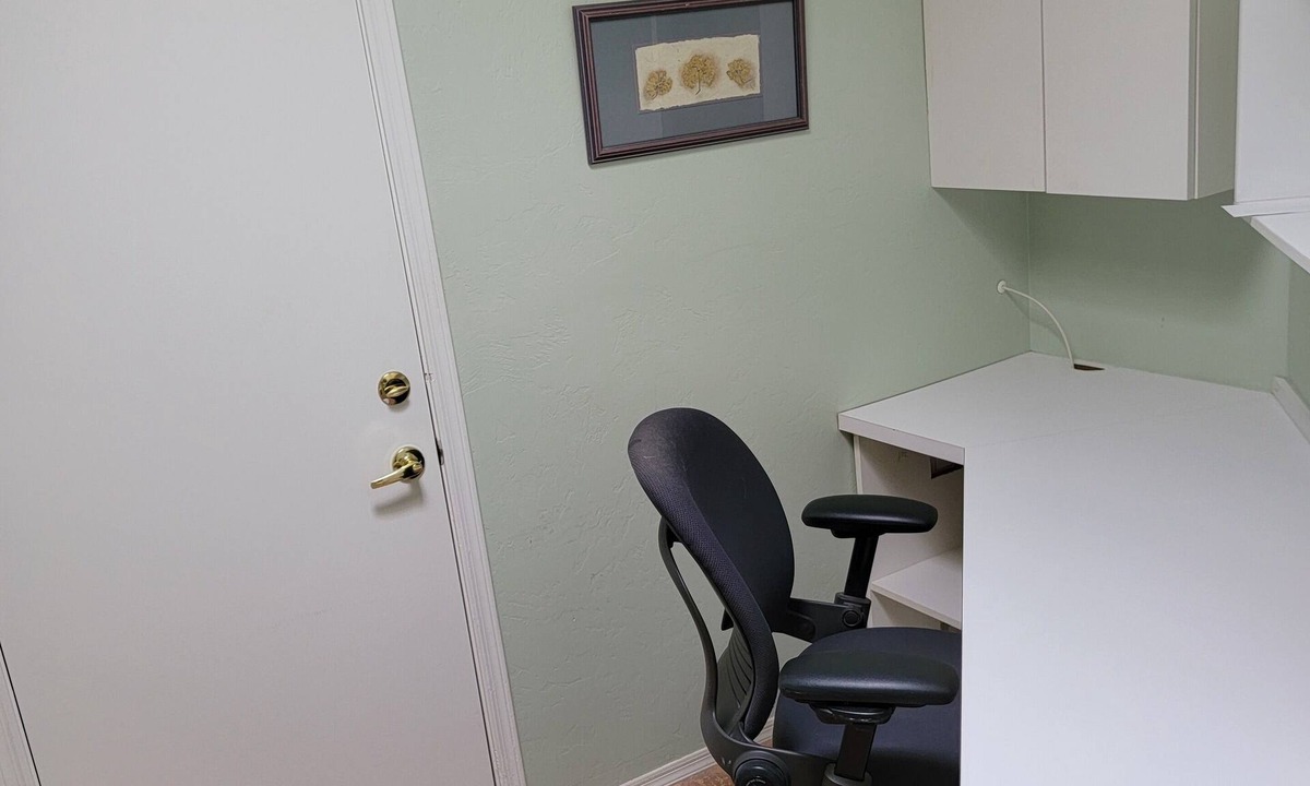 Madera Vista House | Gorgeous townhome with AC in Green Valley. Garage to park your vehicle.