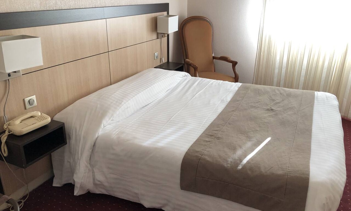 Gueugnon Hotel | Hôtel Restaurant Saint-Benoît