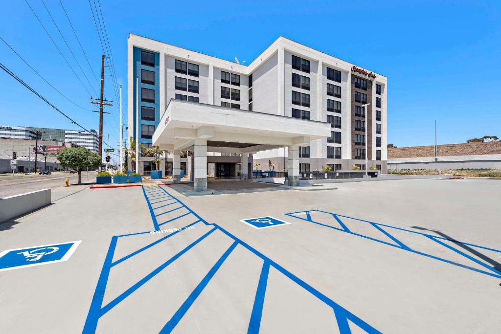 Inglewood Hotel | Hampton Inn by Hilton Los Angeles Airport LAX