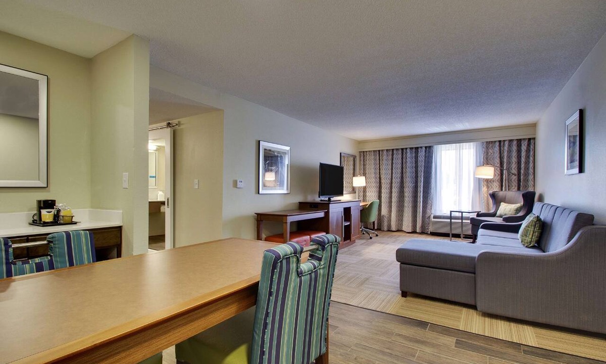 Warner Robins Hotel | Hampton Inn Warner Robins