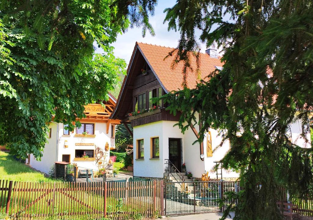 Bad Blankenburg Apartment | "Haus Ulla"