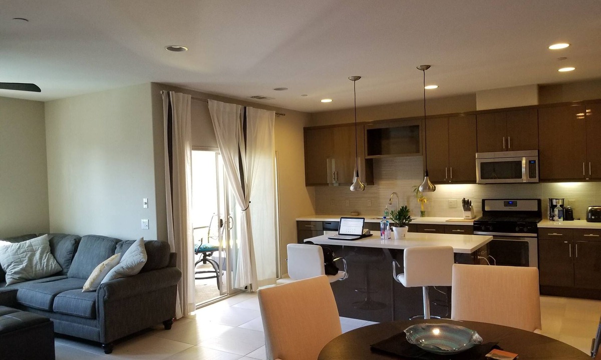 Anaheim Colony Historic District Condo | Home away from home across Anaheim Packing District near Anaheim attractions.