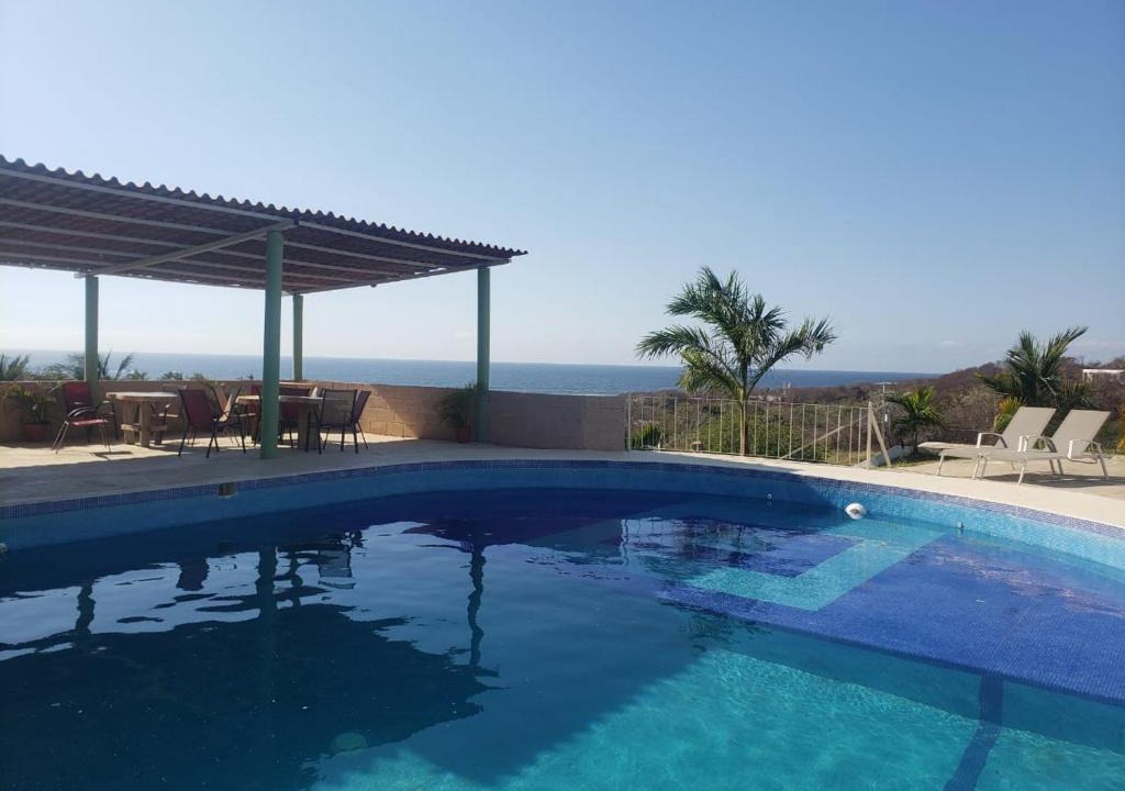 Mayto House | LA CASCADA