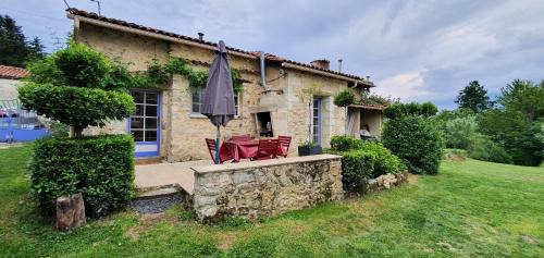 Brossac House | La Rose