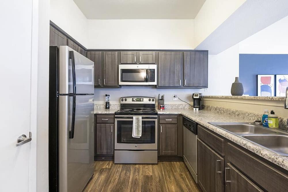 Rancho Oakey Apartment | Landing at Helix Apartments - 2 Bedrooms in Rancho Oakey