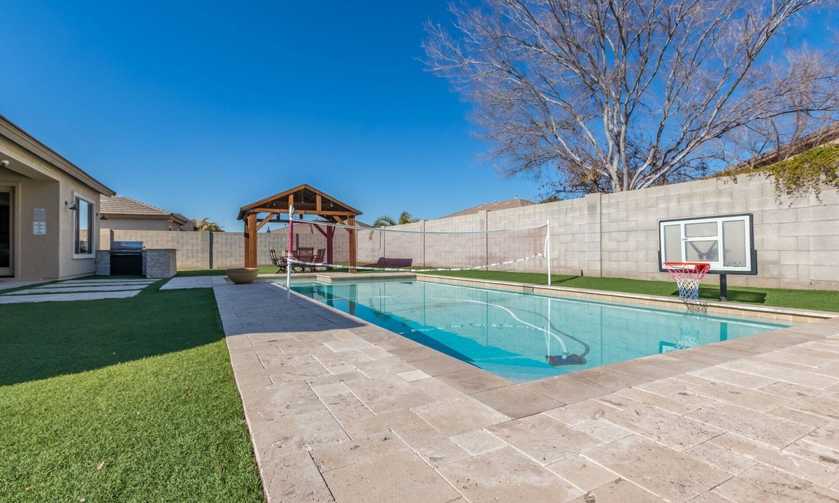 Rovey Farm Estates House | Large Glendale Home with Pool, Sleeps 11, Near Cardinals Stadium, Pets Allowed