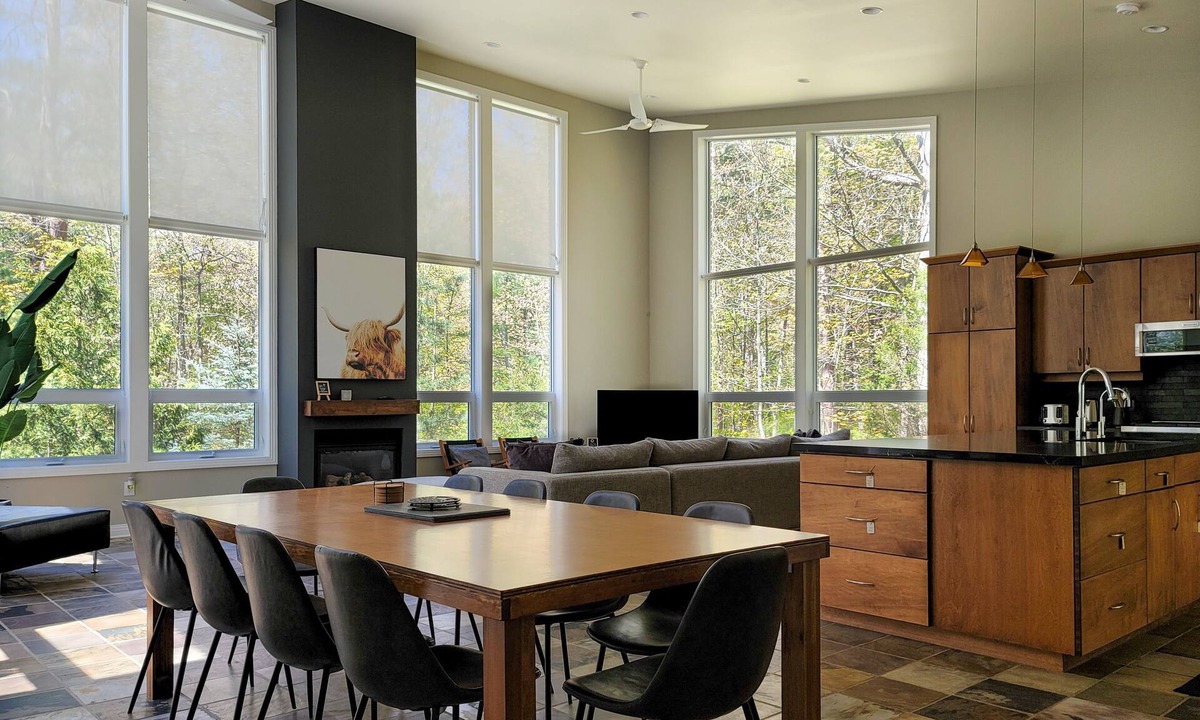 Grand Bend Cottage | Large Modern/Rustic Cottage-Walk to Private Beach