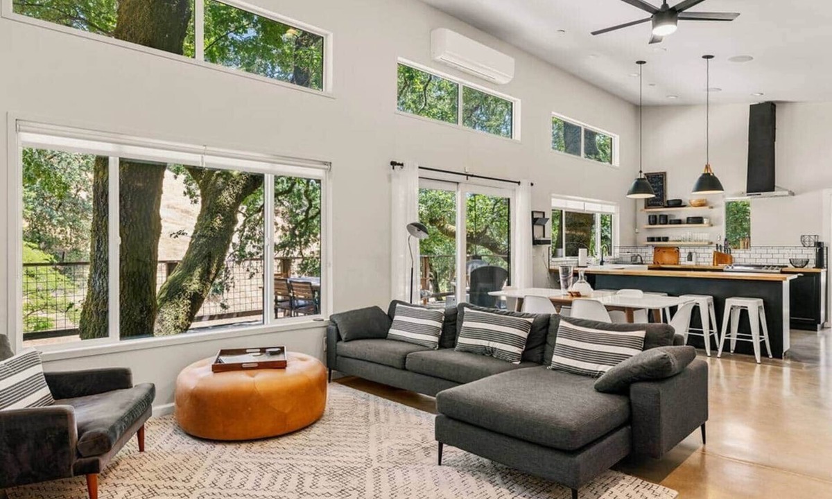 Cloverdale House | Lazy Coyote Ranch: 3bd 2ba, + pool on 42 acres