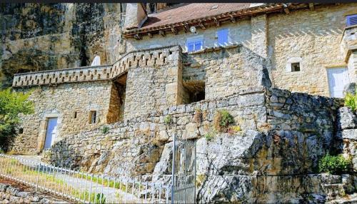 Cabrerets Bed & Breakfast | le balcon de Cabrerets