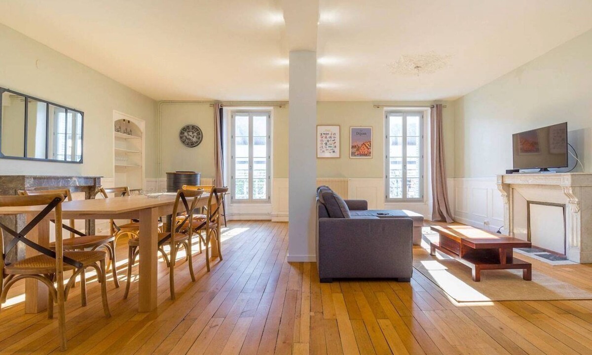 Faubourg North Apartment | Le Devosge