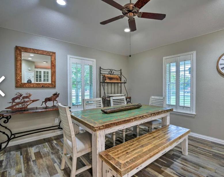 Granbury House | Leaping Toad Ranch
