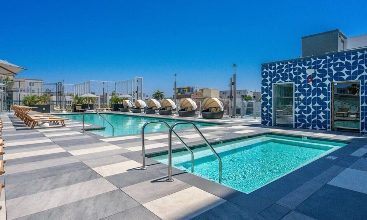 Downtown Long Beach Apartment | Level-Luxury Jr. Two Bedroom Suite. Enjoy an Extended Stay Getaway at the Beach