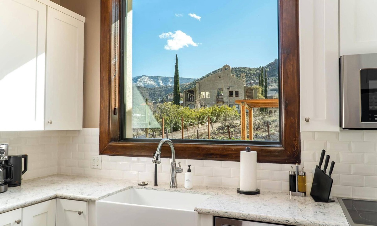 Jerome House | Little Daisy Geologist House Sleeps 8 Sedona Views