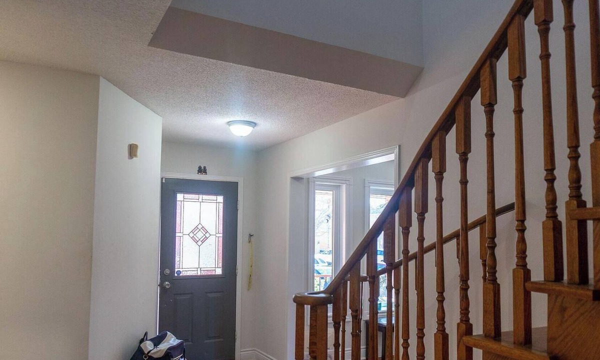 Brampton House | Live Peacefully in this Luxurious Castle