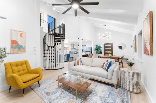 Valle Villa | Luxe Desert Retreat - Near Grand Canyon South Rim