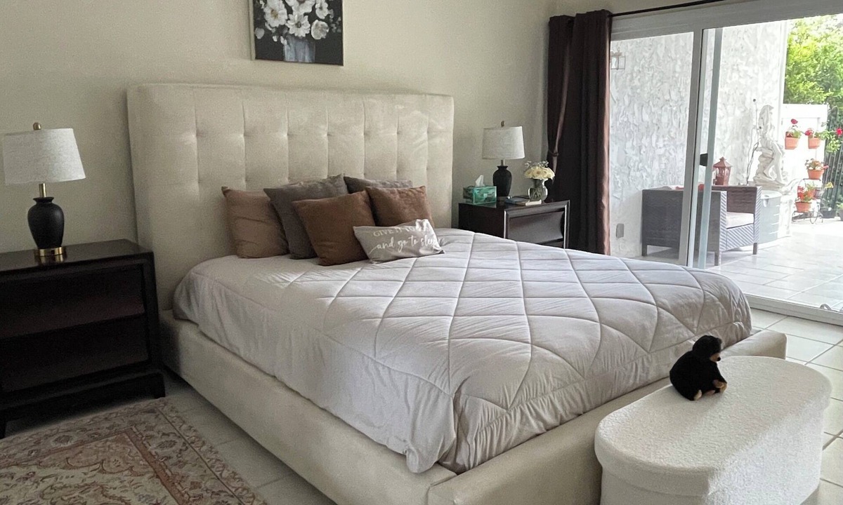 Calabasas House | Luxury Calabasas Lakefront Retreat/Sleeps 8+/FIFA 2026 Ready