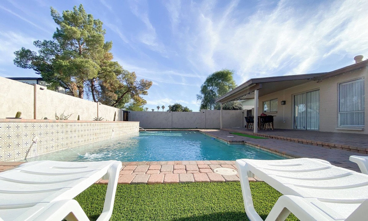 Kyrene-Superstition House | Luxury Pool Home for 10– Near ASU & Airport - BBQ -