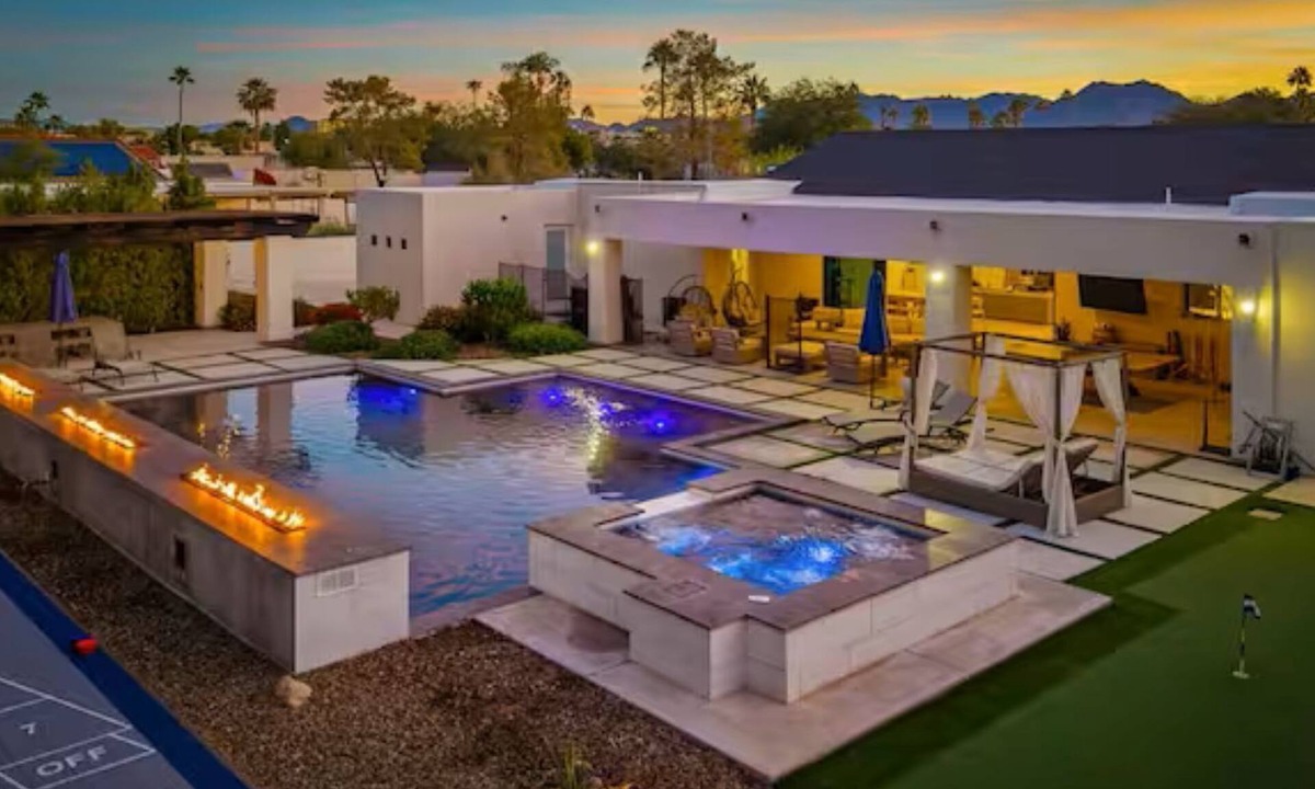 Thunderbird East House | Luxury Scottsdale Estate: Pool, Spa, Pickleball & Golf