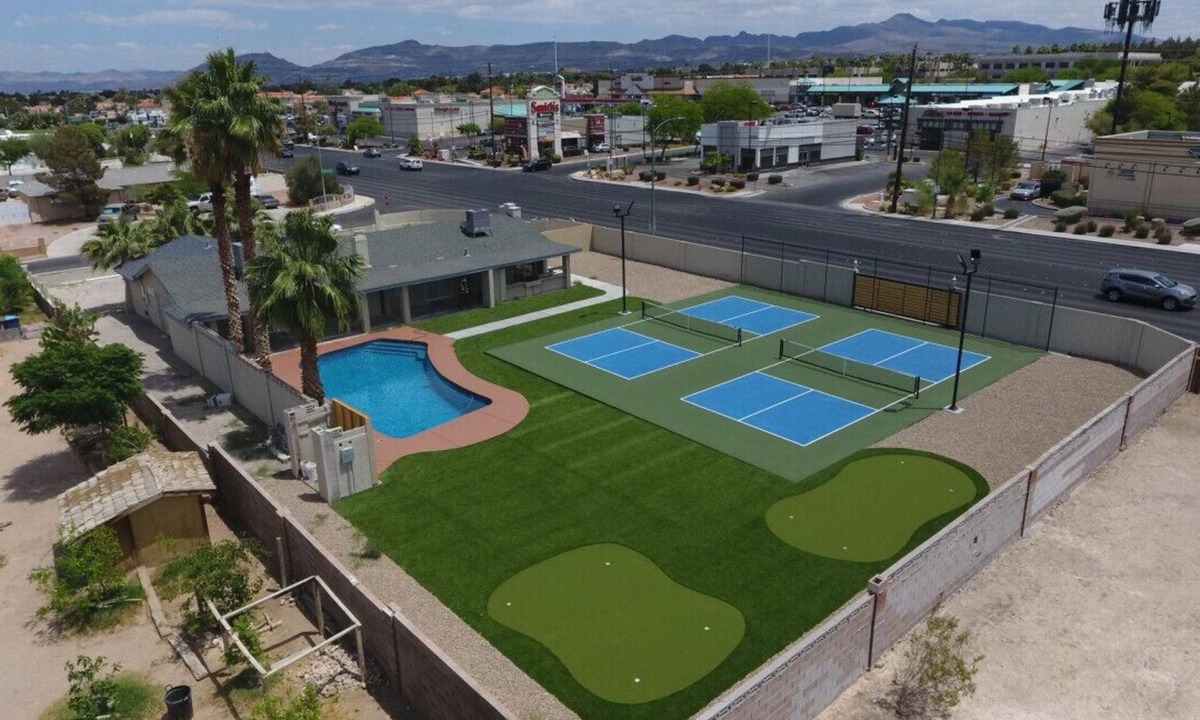 Paradise House | Luxury Vegas Getaway Pickleball, Pool & Game Room!