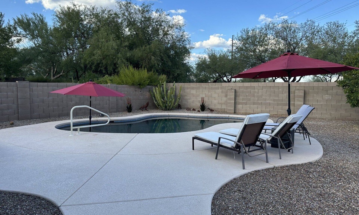 The Bluffs House | Mexican Sage is truly your Tucson oasis. 3 BR, 2 BA, private pool & hot tub.