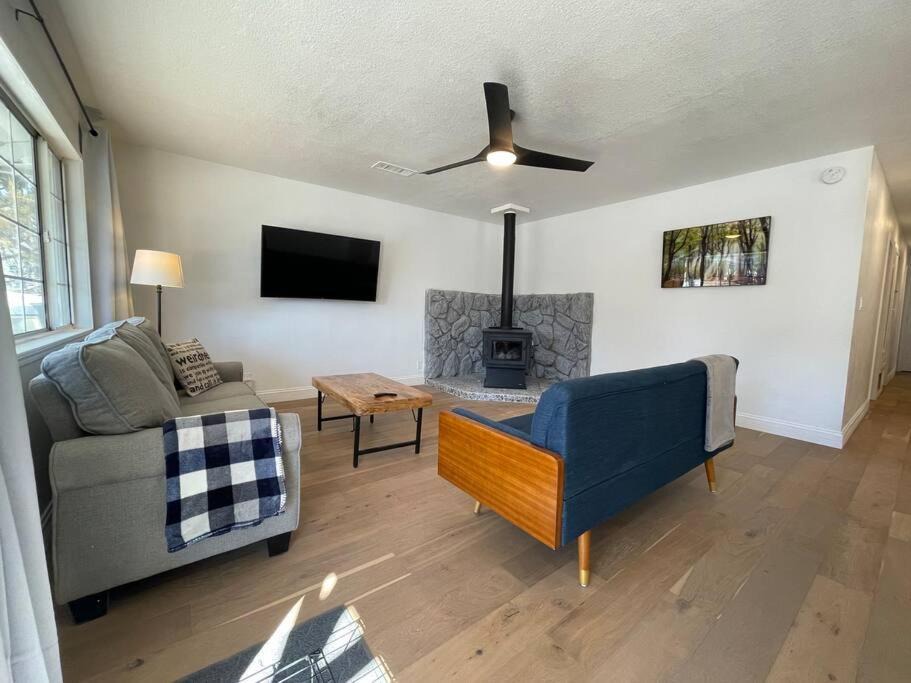 Flagstaff House | Modern Chic 4-Bedroom Home with Wood Stove Fireplace