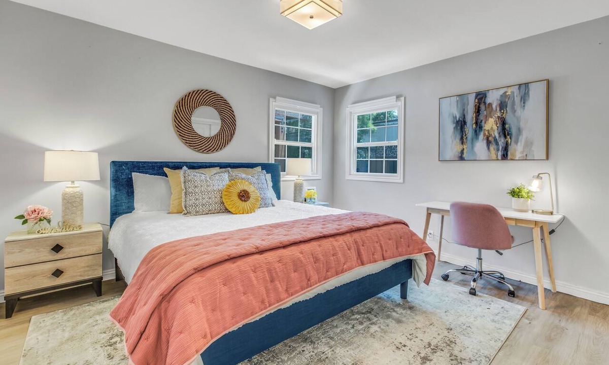 Monrovia House | Modern Monrovia Retreat By Old Town & City of Hope - Free Parking - Pet-Friendly