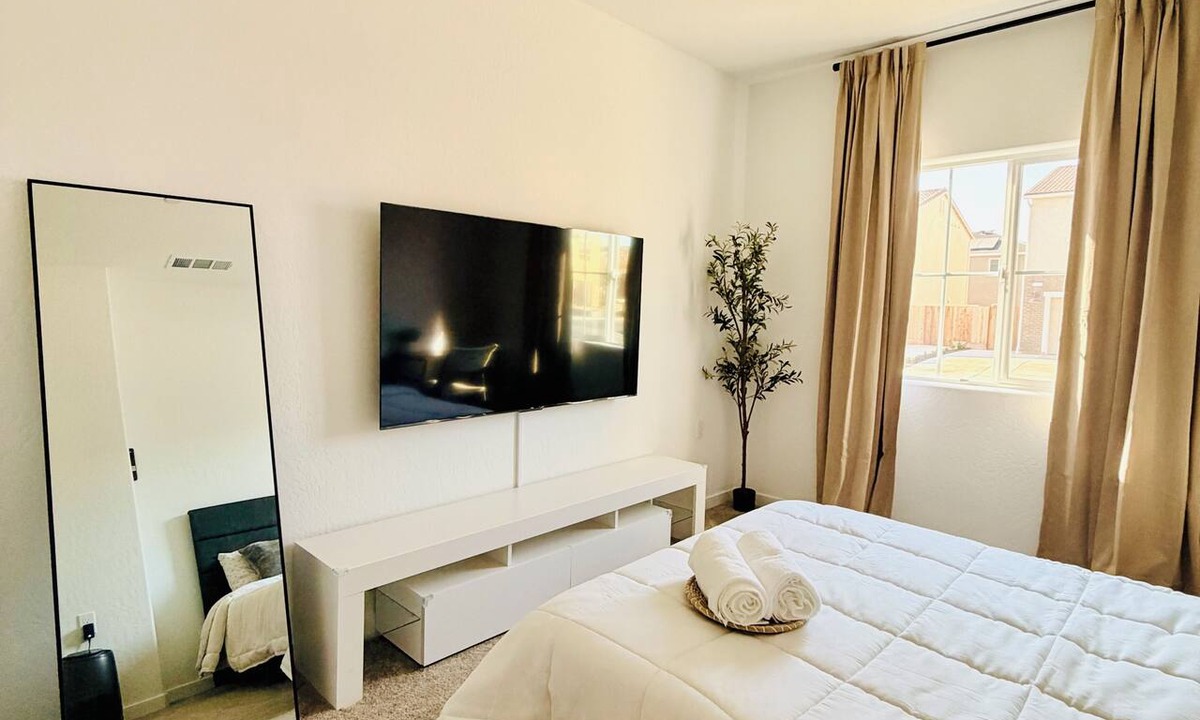 Clovis Apartment | Modern Private Suite, Separate Entrance, Full Bath & Coffee Bar