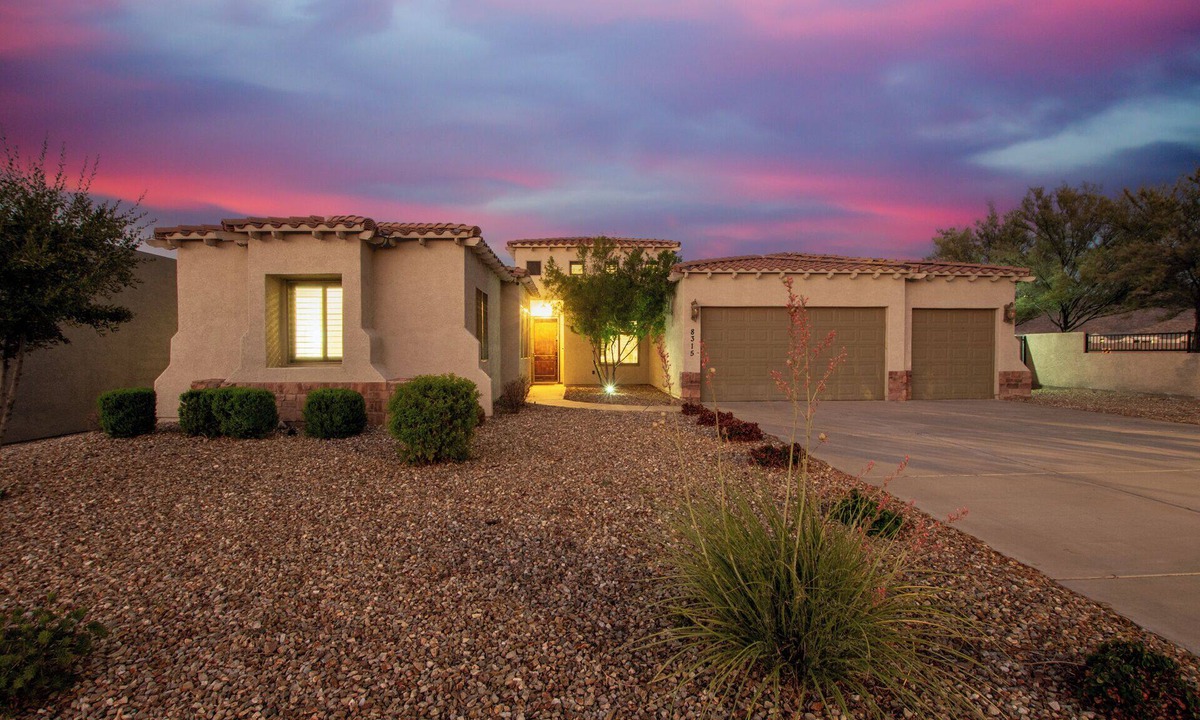 South Mountain House | Modern South Mountain Heated Pool Trails Fire Pit