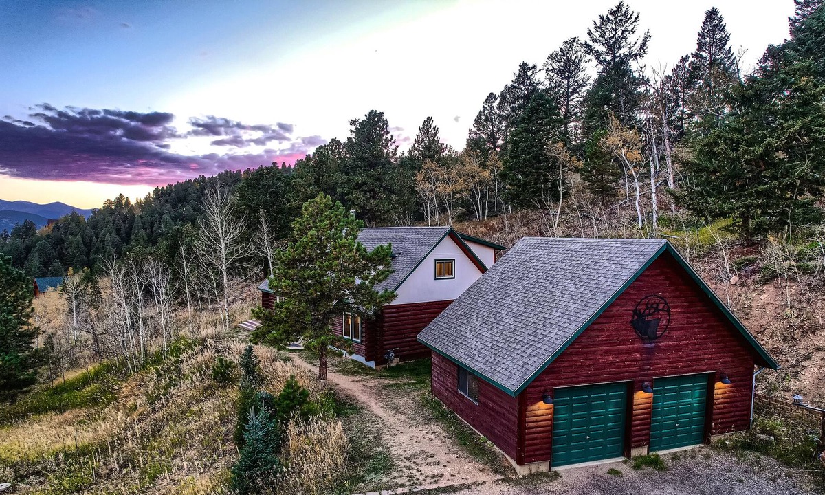 Black Hawk House | Mountain View Log Cabin