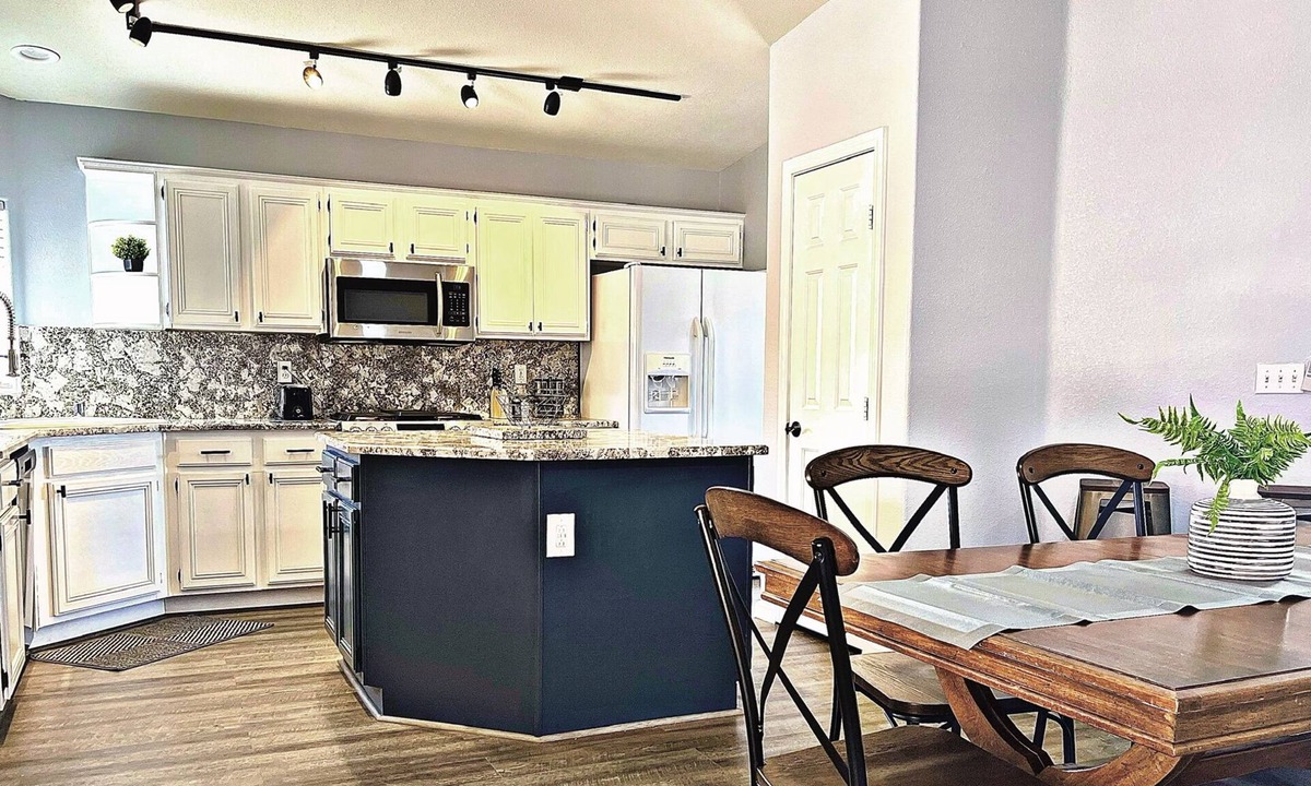 McCullough Hills House | Multi-Gen Vegas Home - 3 BR Retreat w/Games, Patio & Room for Everyone