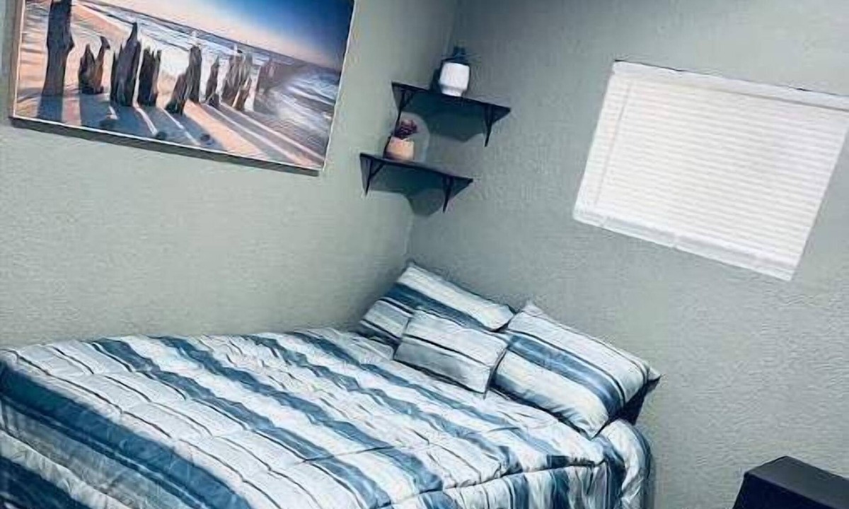 Carmichael House | New Mini home