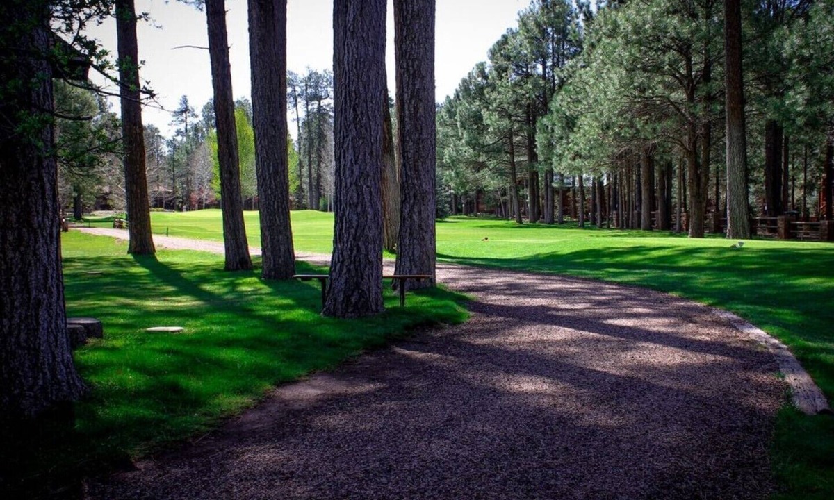 Pinetop Condo | Newly remodeled, fully furnished condo located near Pinetop Country Club