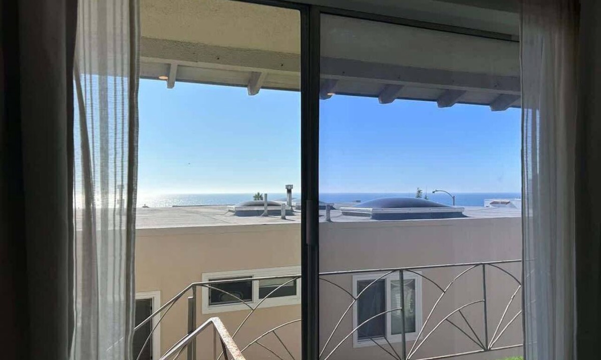 The Strand Apartment | Ocean View Studio Near LA Stadium & LAX | Balcony
