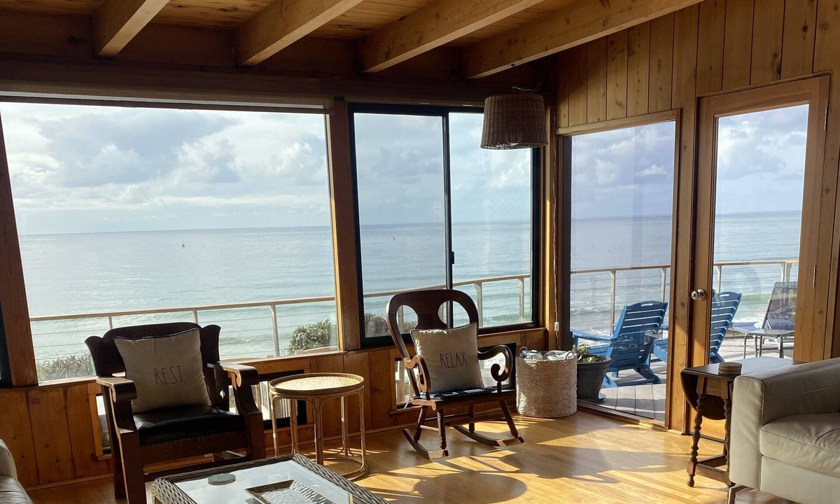 Leucadia House | Oceanfront Home, Stone Steps Beach Access, Jacuzzi on Oceanfront Deck