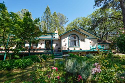 Nevada City House | On 10 Acres! Serene Nevada City Retreat w/Hot Tub