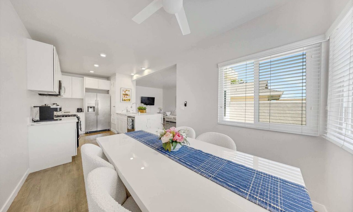 Southwood Riviera Apartment | One Lux Stay Coastal 2BR Retreat Near the Beach