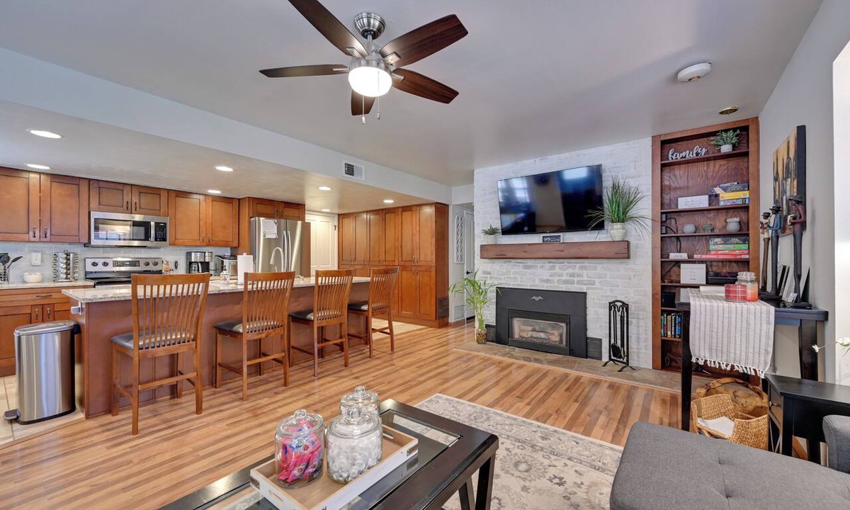 Payson Cottage | Peaceful Deck + Fire Pit: Payson Home!