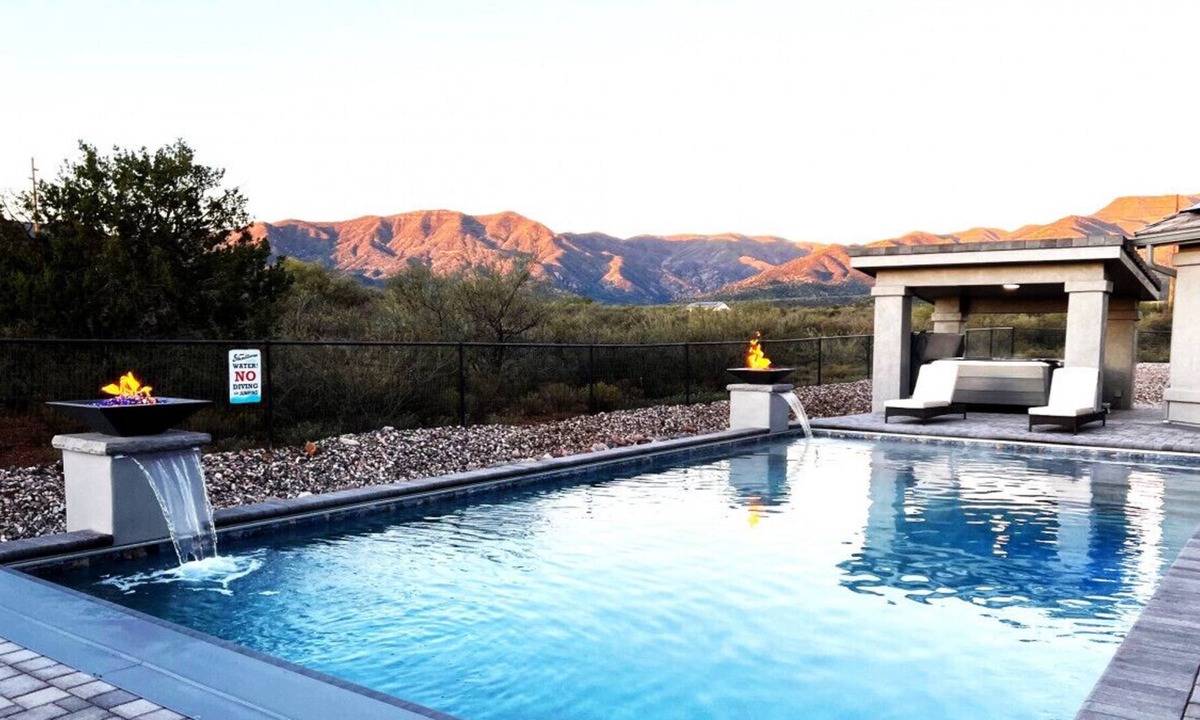 Cottonwood-Verde Village House | Peak Ridge-Great Views, park, Pool, and Hot Tub